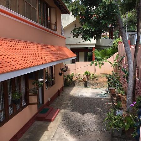 Indira Guesthouse Kovalam Exteriör bild